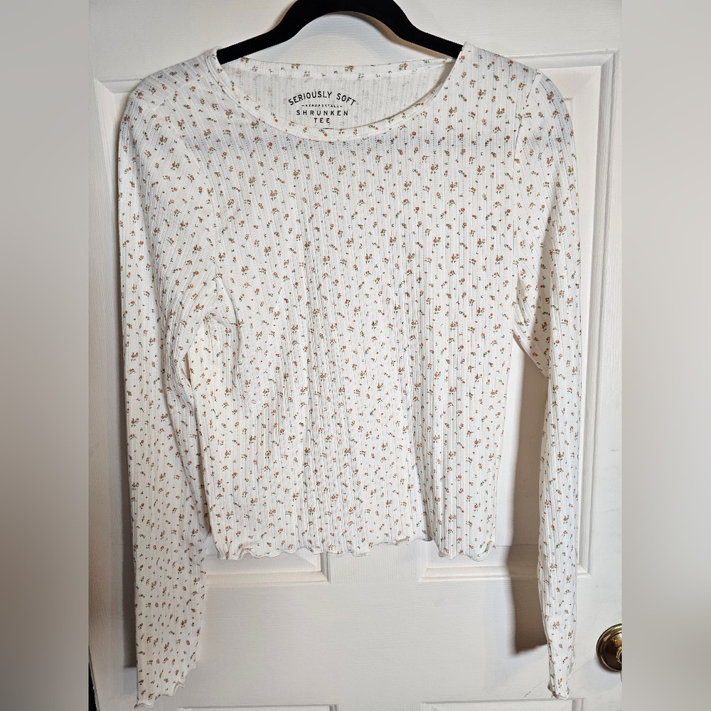 Aeropostale White Floral Long Sleeve Top Size Medium
